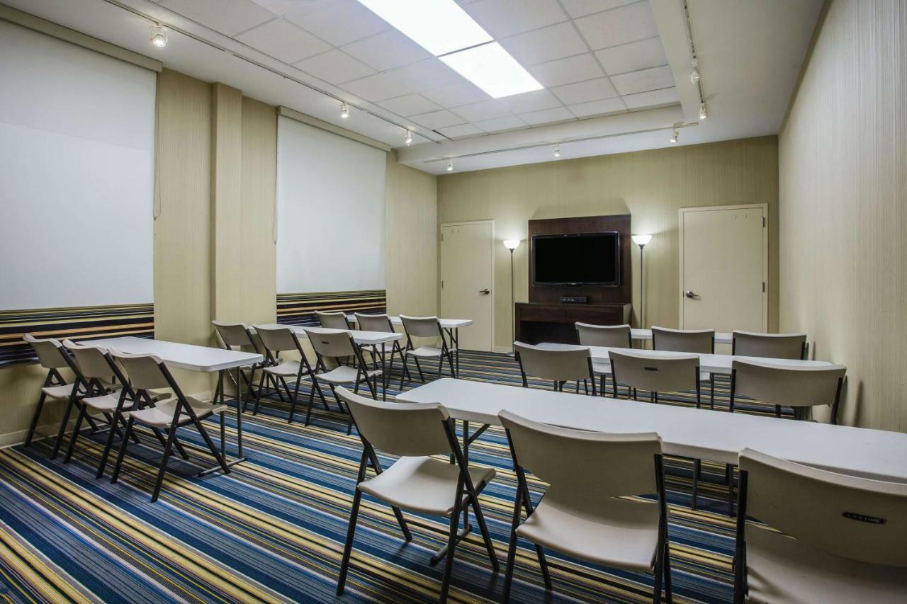 La Quinta By Wyndham Hotel 3*